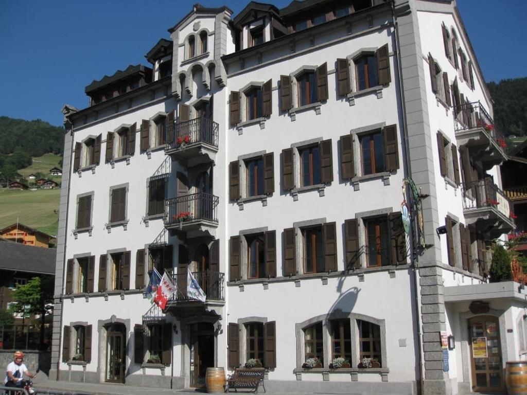 Auberge De La Bourgeoisie Troistorrents Exterior foto